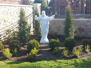 Bommarito Family Statue